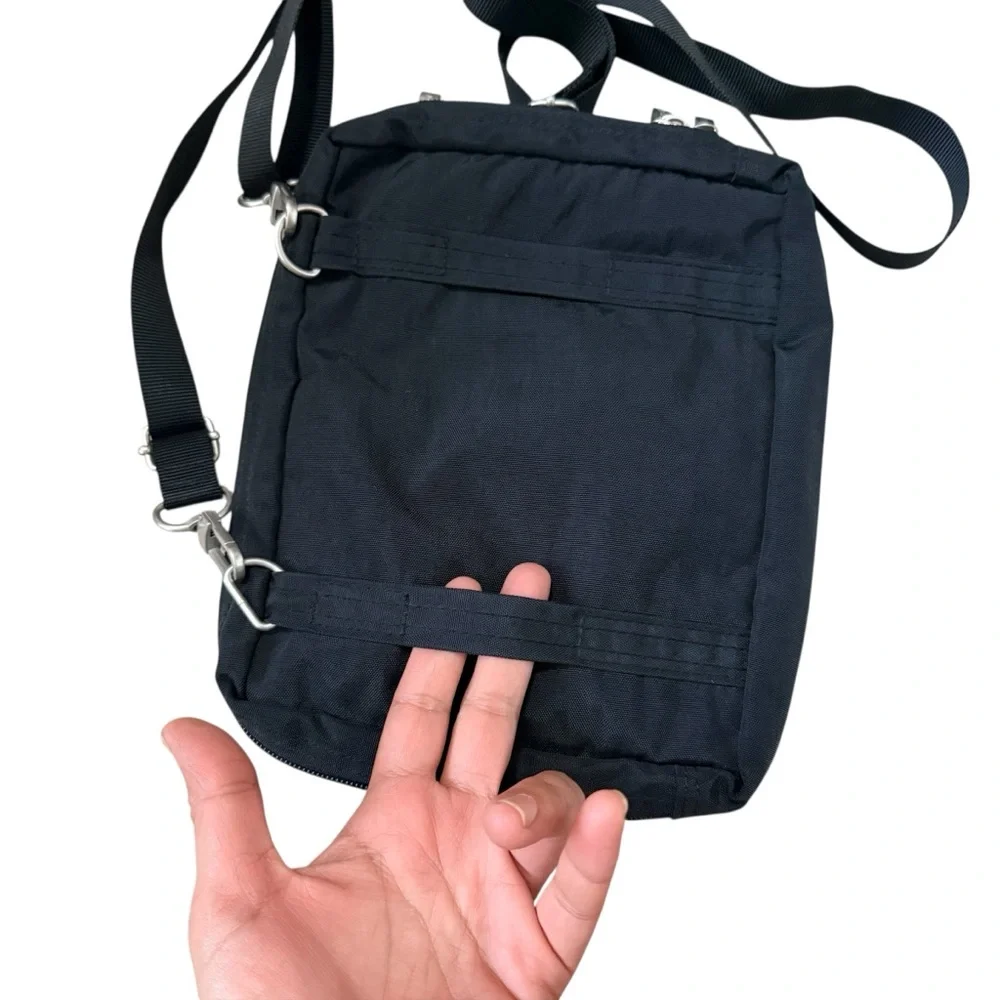 Baggallini Wander Travel Crossbody Bag - Picture 4 of 10